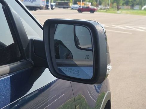 Used 2016 Ford Explorer XLT AWD/4WD image 6