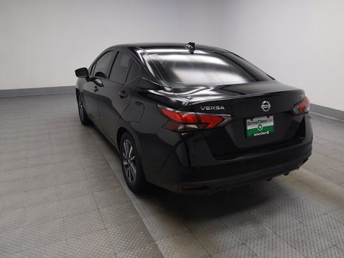Used 2021 Nissan Versa SV FWD image 5
