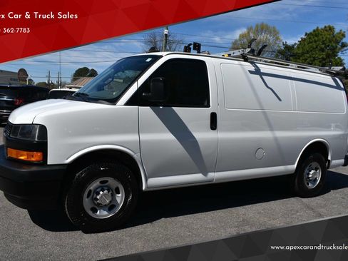 Used 2020 Chevrolet Express 2500 2500 3dr Cargo Van w/ Safety Package image 1