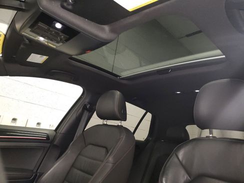 Used 2015 Volkswagen GTI Autobahn image 25