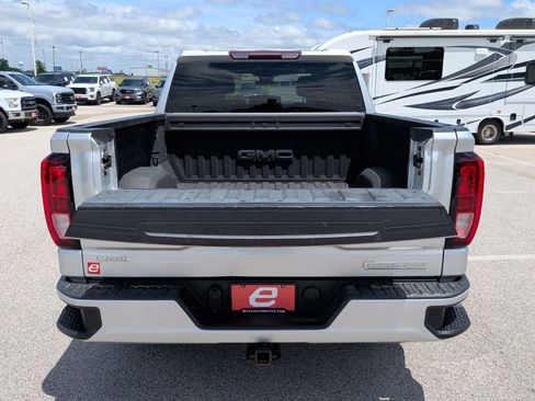 Used 2022 GMC Sierra 1500 Elevation AWD/4WD image 38