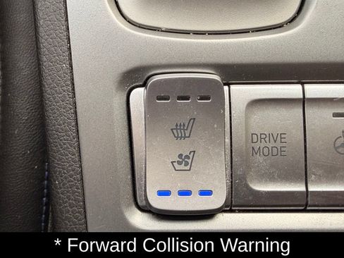 Used 2023 Hyundai Kona Limited FWD image 19