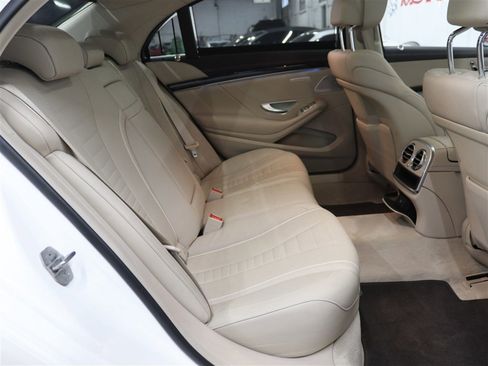 Used 2020 Mercedes-Benz S 560 4MATIC Sedan image 16