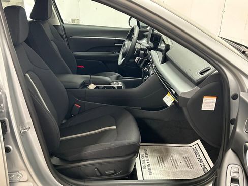 New 2025 Hyundai Sonata SEL image 18