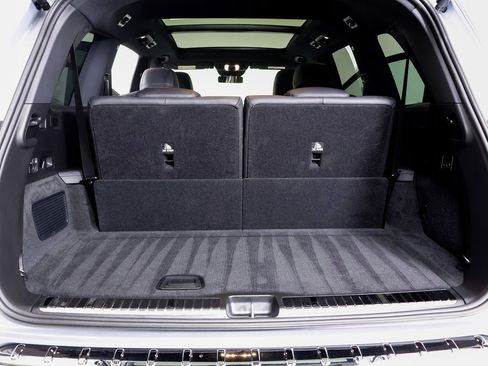 Used 2025 Mercedes-Benz GLS 450 4MATIC image 16