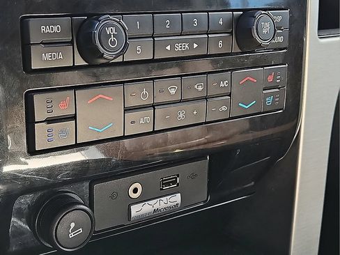Used 2011 Ford F150 Platinum RWD image 21