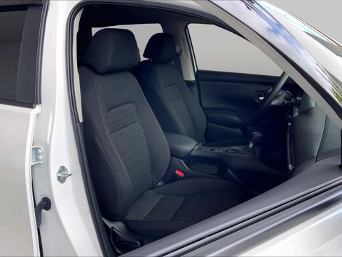 Used 2026 Honda HR-V LX image 9