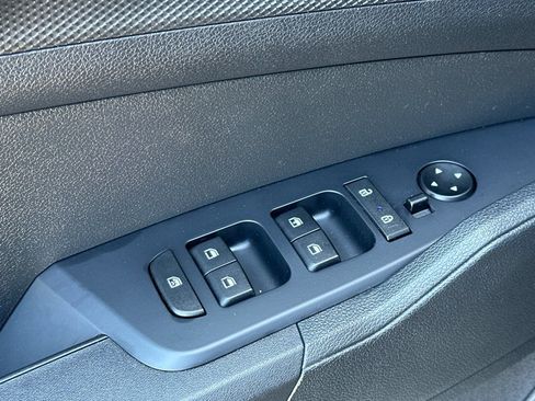 Certified 2025 Kia Sportage LX AWD/4WD image 12