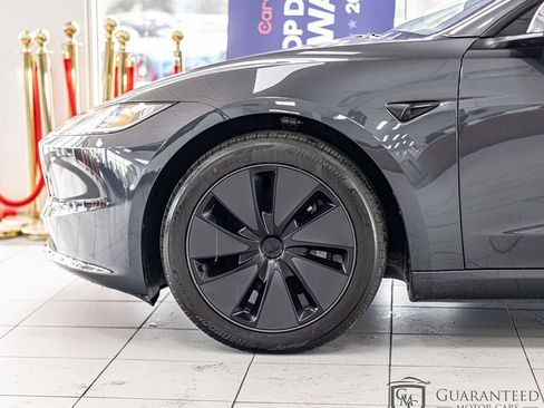 Used 2025 Tesla Model 3 Long Range RWD image 8