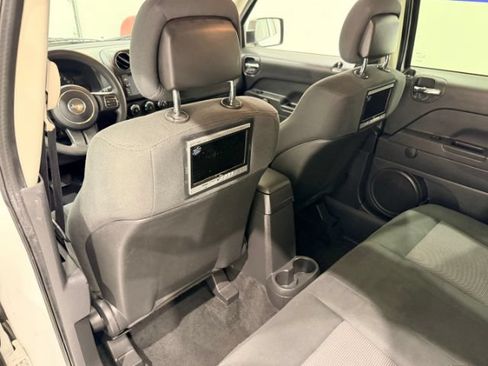 Used 2012 Jeep Patriot Sport FWD image 36