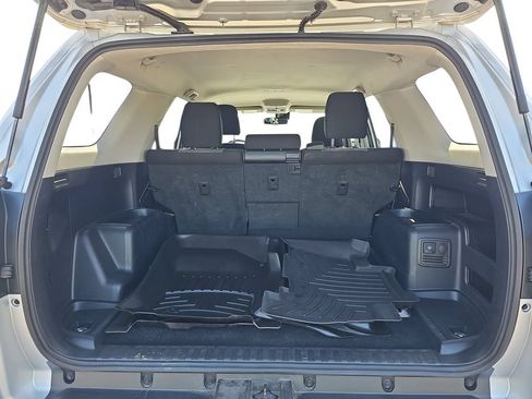 Used 2024 Toyota 4Runner SR5 AWD/4WD image 29