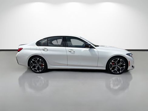 New 2026 BMW 330i Sedan w/ M Sport Package RWD image 2
