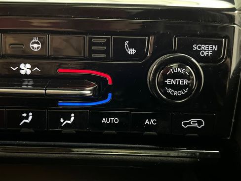 Used 2023 Jeep Grand Cherokee 4WD 4xe image 54