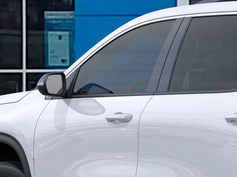 New 2026 Chevrolet Traverse LT image 12