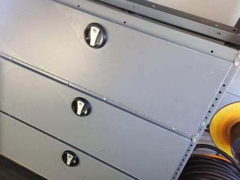 Used 2014 Chevrolet Express 2500 image 9