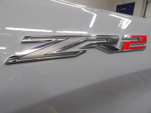 Used 2024 Chevrolet Silverado 1500 ZR2 image 51