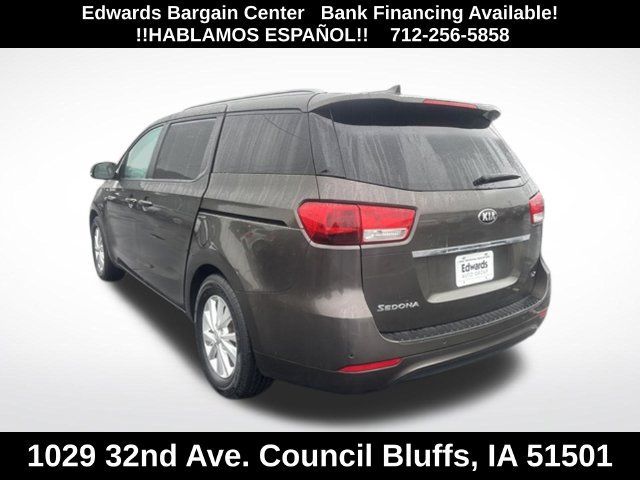 Used 2016 Kia Sedona LX w/ Option Group 020 FWD image 5