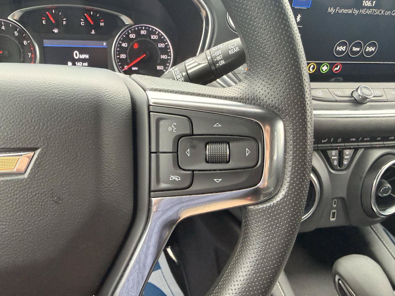 Used 2025 Chevrolet Blazer LT AWD/4WD image 17