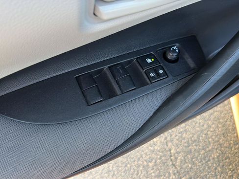 Certified 2025 Toyota Corolla LE w/ Convenience Package FWD image 30