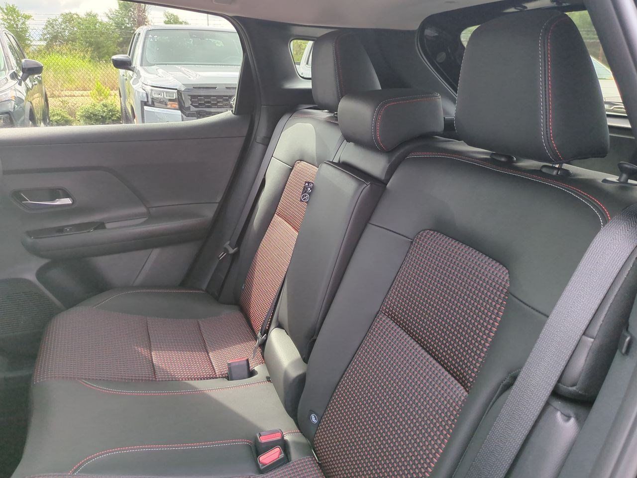 New 2026 Nissan Kicks SR FWD image 28
