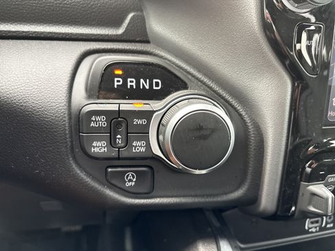 Used 2025 RAM 1500 Big Horn AWD/4WD image 31