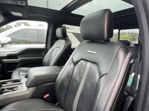 Used 2018 Ford F150 Platinum w/ Equipment Group 701A Luxury AWD/4WD image 16