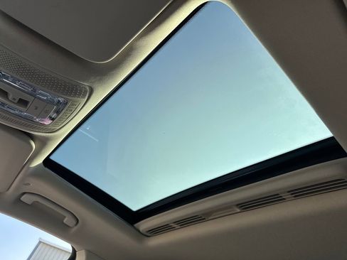 Used 2021 Mercedes-Benz GLE 350 image 19