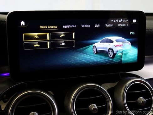 Used 2022 Mercedes-Benz GLC 43 AMG AMG GLC 43 image 18