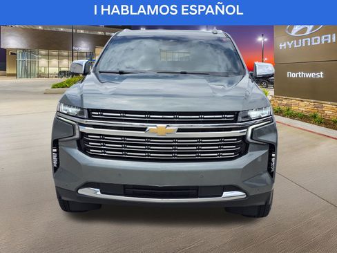 Used 2023 Chevrolet Suburban Premier RWD image 5