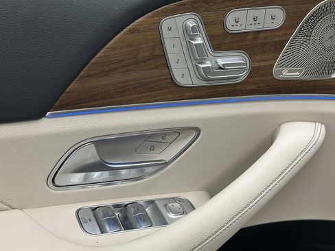 Certified 2024 Mercedes-Benz GLE 450 4MATIC image 11