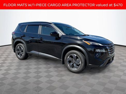 Used 2025 Nissan Rogue SV w/ SV Premium Package image 3