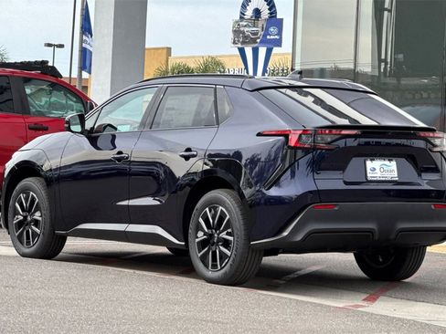 New 2026 Subaru Solterra Premium image 7