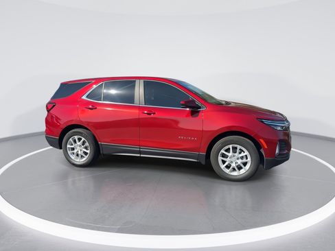 Certified 2024 Chevrolet Equinox LT image 10