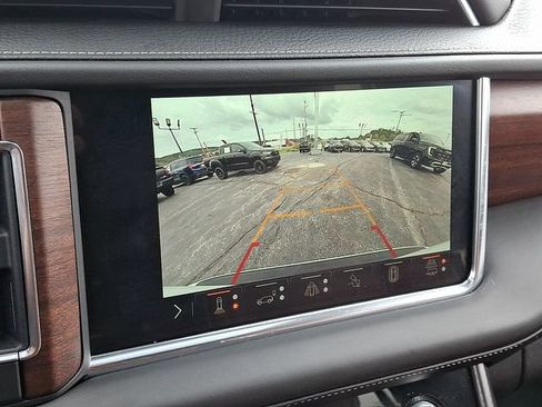 Used 2024 GMC Yukon XL Denali Ultimate AWD/4WD image 20