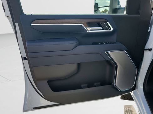New 2026 Chevrolet Silverado 2500 High Country w/ High Country Premium Package AWD/4WD image 43