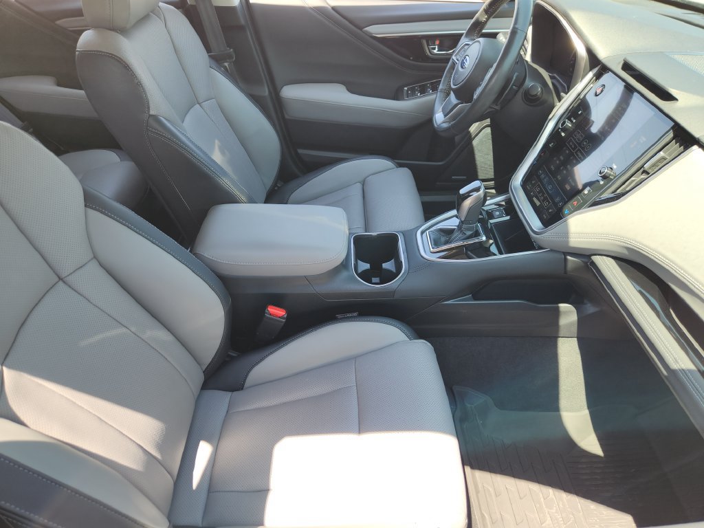 Used 2024 Subaru Outback Limited AWD/4WD image 13