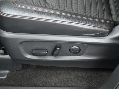 Used 2023 Nissan Pathfinder Rock Creek AWD/4WD image 11