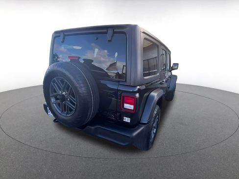 Used 2025 Jeep Wrangler Unlimited Sport AWD/4WD image 13