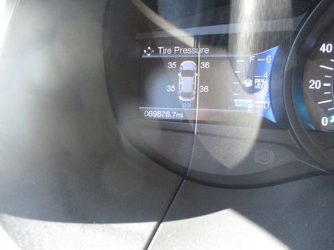 Used 2018 Ford Edge SEL w/ Equipment Group 201A image 17