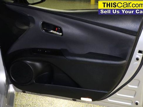 Used 2019 Toyota Prius LE FWD image 30