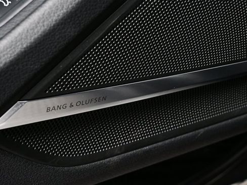 Used 2019 Audi A8 L 3.0T w/ Executive Package image 7