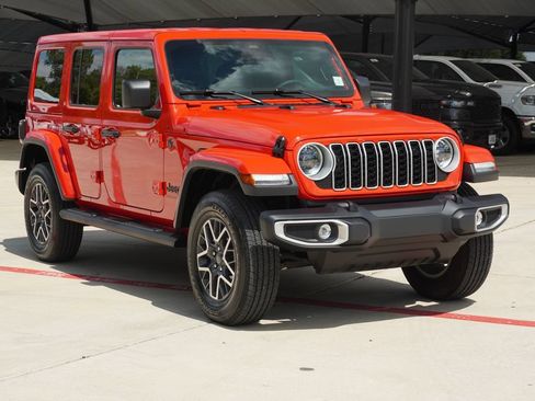 Used 2026 Jeep Wrangler Unlimited Sahara AWD/4WD image 7