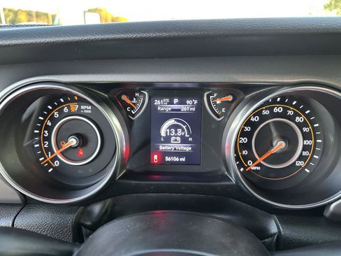 Used 2023 Jeep Gladiator Sport image 26