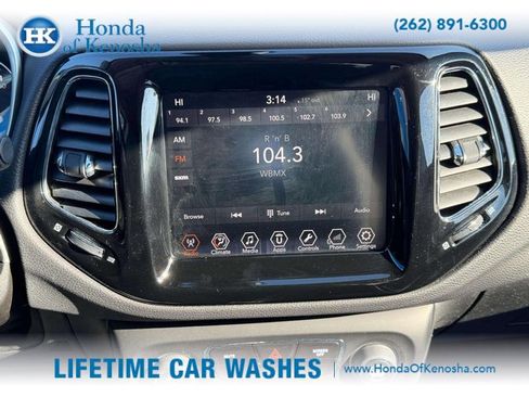 Used 2018 Jeep Compass Limited image 15