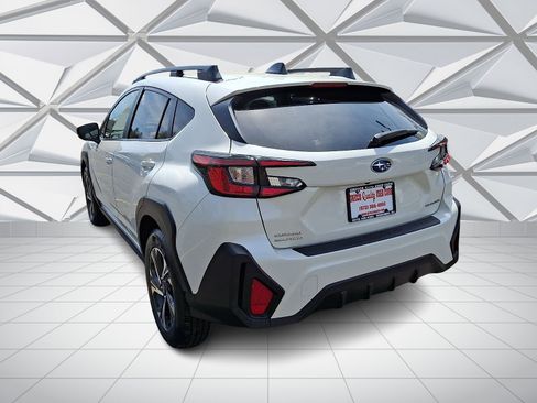 Used 2024 Subaru Crosstrek 2.0i Premium image 8
