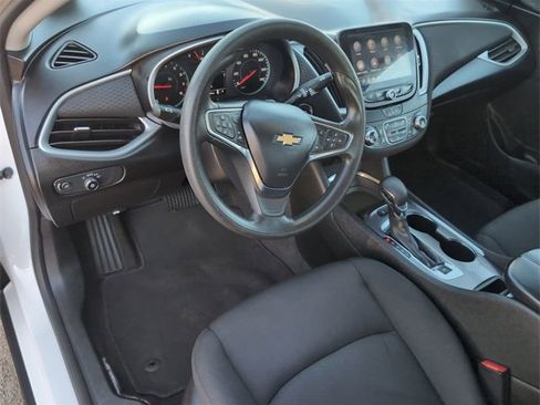 Certified 2024 Chevrolet Malibu LT image 10