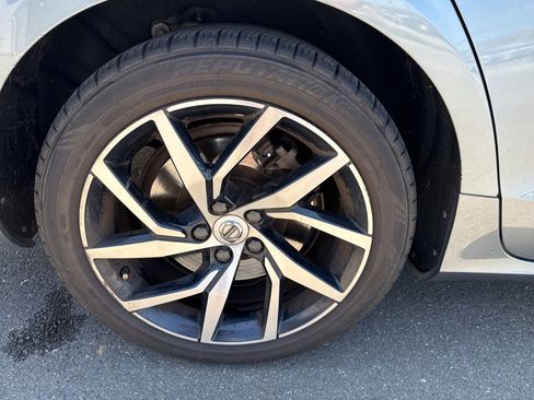 Used 2019 Volvo S60 T6 Momentum w/ Premium Package AWD/4WD image 18