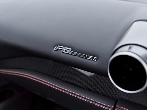 Used 2022 Ferrari F8 Tributo RWD image 65