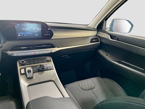 Used 2022 Hyundai Palisade SE image 23