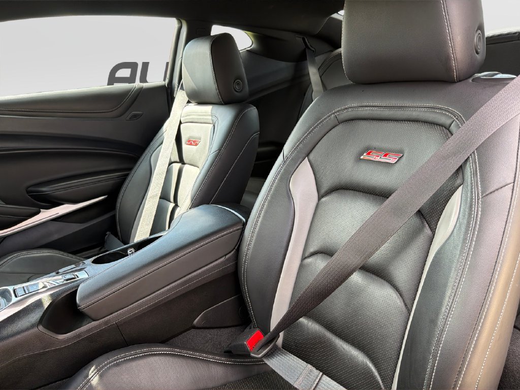 Used 2023 Chevrolet Camaro SS RWD image 11